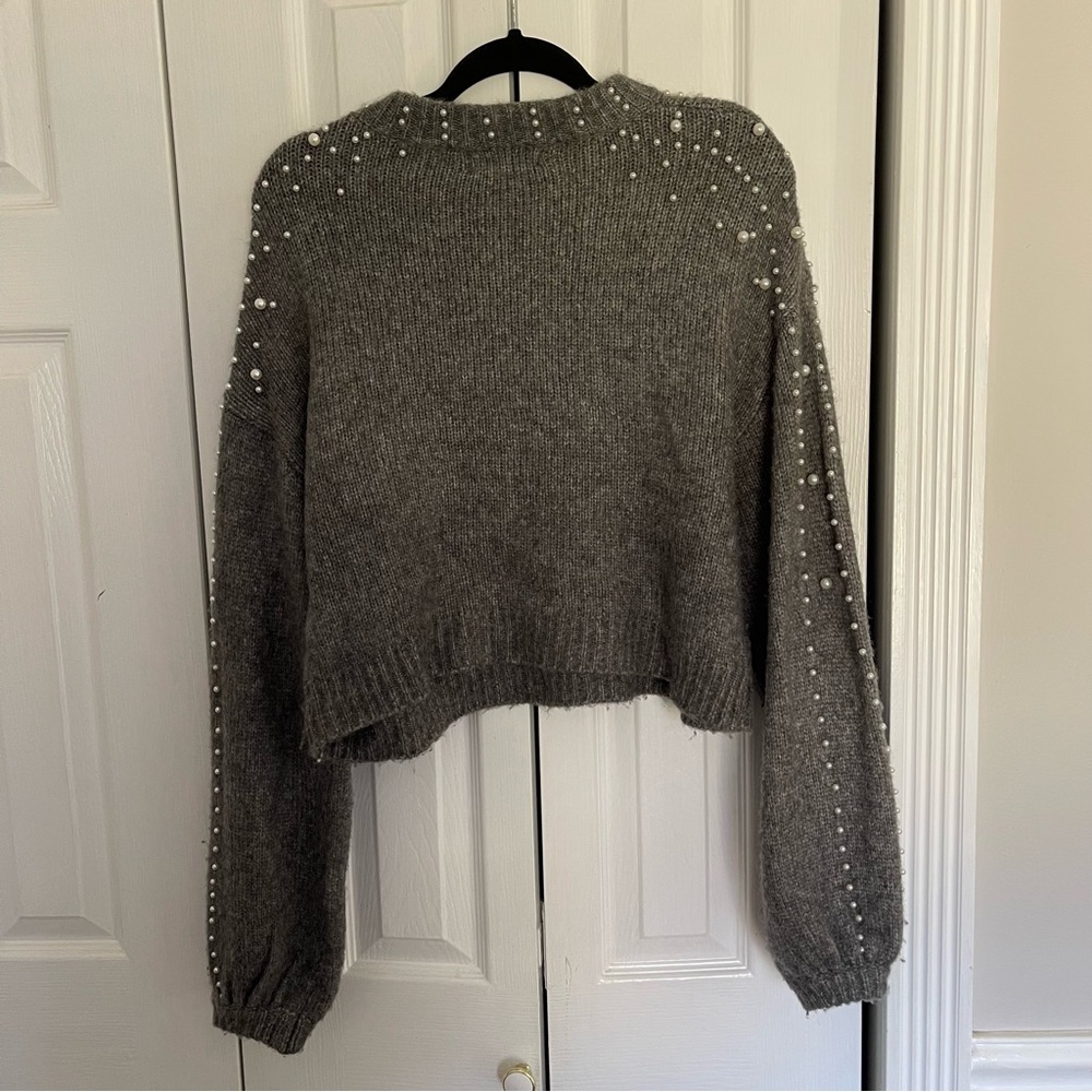 Zara Cropped Sweater - Picture 2 of 4